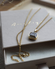 Lade das Bild in den Galerie-Viewer, Unique Gliederkette Gold mit Asche