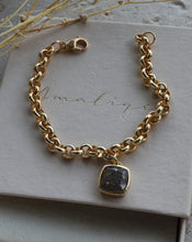 Lade das Bild in den Galerie-Viewer, Unique Charm-Armband Gold mit Asche
